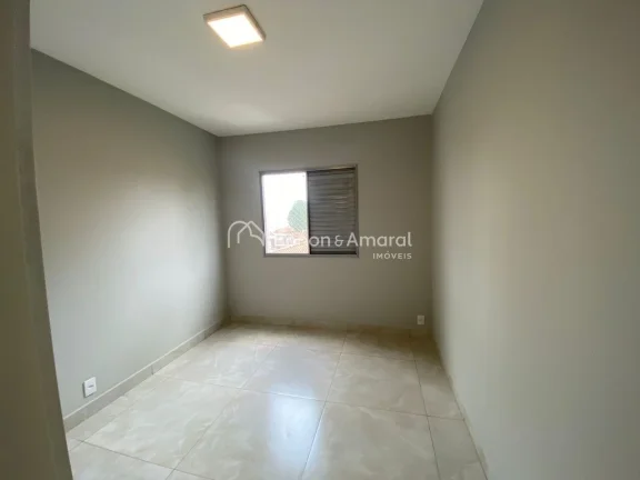 Imagem Lindo imóvel reformado a venda. Possui 2 quartos em excelente localização no Taquaral em Campinas...
