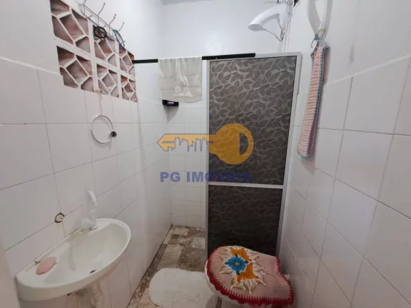 Imagem CASA COM AMPLO TERRENO, 3 DORMITÓRIOS NO BALNEÁRIO SHANGRILÁ