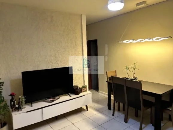 Imagem Apartamento à venda no Rio de Janeiro - Taquara com 2 quartos, 1 banheiro e vaga de garagem!