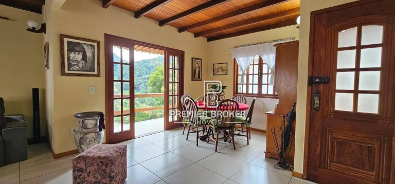 Imagem Casa à venda, 144 m² por R$ 990.000,00 - Albuquerque - Teresópolis/RJ