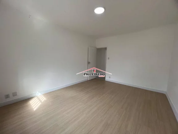 Imagem Kitnet com 1 dormitório à venda, 32 m² por R$ 215.000,00 - Boqueirão - Praia Grande/SP