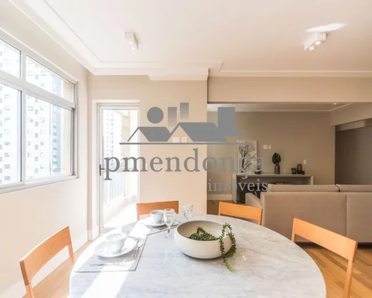 Imagem Apartamento reformado com 153m², 2 quartos sendo 1 suíte e 2 vagas.