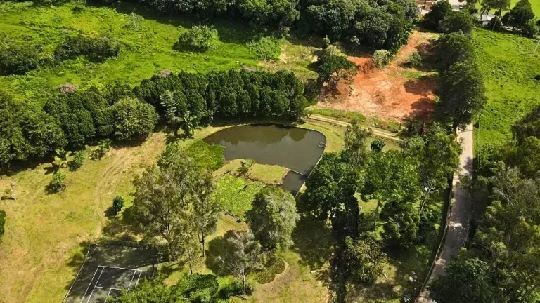 Imagem Chácara Exclusiva com Lago Privativo na Serra de Campos do Jordão