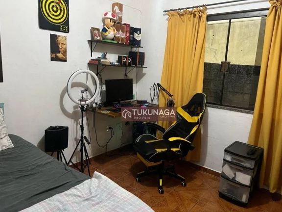 Imagem Sobrado com 4 dormitórios à venda, 107 m² por R$ 450.000 - Vila Avignon - Mogi das Cruzes/SP
