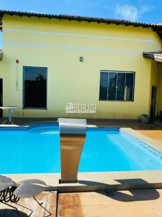 Imagem Casa a venda de 3 Suítes em Condomínio Residencial Mário de Almeida Franco