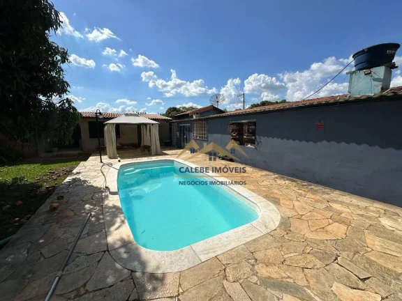 Imagem Chácara com 6 dormitórios à venda, 4607 m² por R$ 850.000,00 - Vale dos Lagos - Tatuí/SP