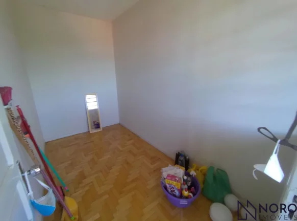 Imagem Apartamento Espaçoso e Ensolarado com 3 Dormitórios (1 suite) e Garagem no Bairr