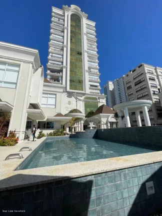 Imagem Alto Padrão para Venda em Itapema, meia praia, 4 dormitórios, 4 suítes, 5 banheiros, 3 vagas