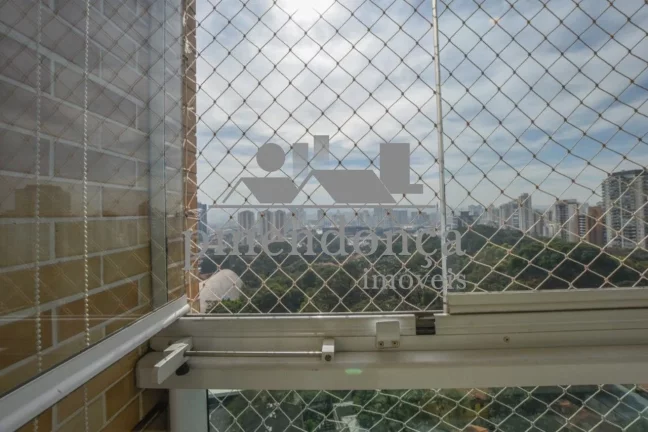 Imagem Apartamento com 146m², face norte, em andar alto com vista incrível para o Parque da Água Branca .