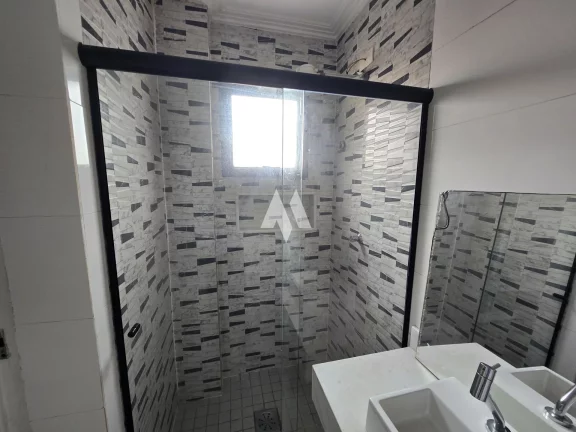 Imagem More com Estilo: Triplex Novo, com Piscina, Solarium e 3 Vagas!