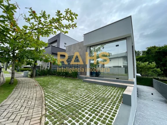 Imagem Excelente Casa em Condomínio Fechado à Venda no Bairro Vila Nova em Joinville. Casa de alto padrã...