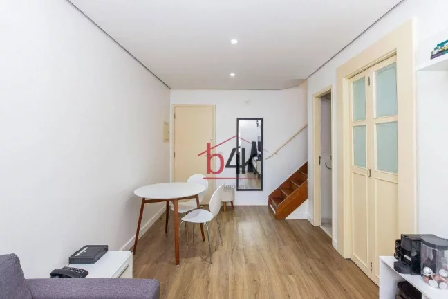 Imagem Apartamento Duplex à Venda em Moema