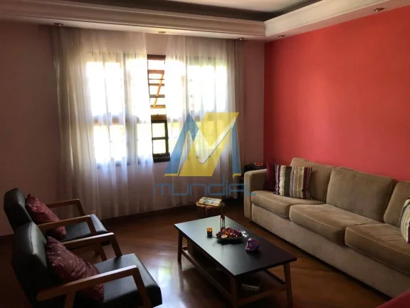 Imagem Sobrado amplo com 3 suítes, renda garantida e 6 vagas cobertas