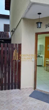 Imagem SOBRADO EM CONDOMÍNIO FECHADO À VENDA 500 METROS DA PRAIA MARTIM DE SÁ
