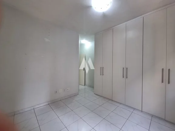 Imagem Apartamento Padrão de 2 dormitórios (sendo 1 suite) a 1/2 quadra da praia