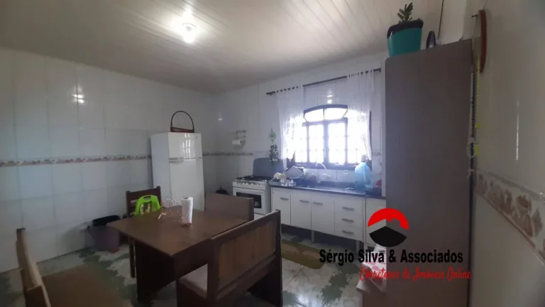 Imagem Linda Casa a Venda na Região do Brancas Nuvens em Campos do Jordão - SP.