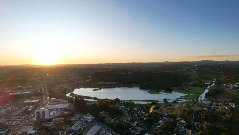 Imagem Apartamento para Venda em Curitiba, Bigorrilho, 3 dormitórios, 3 suítes, 4 banheiros, 2 vagas