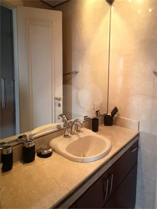 Imagem Apartamento à venda com 4 quartos, sendo 4 suítes, no condomínio Royal Gate, São Paulo - SP