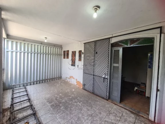 Imagem Excelente casa de esquina, bem ventilada, em ótima localização no Rodolfo Teófilo próximo ao Co...
