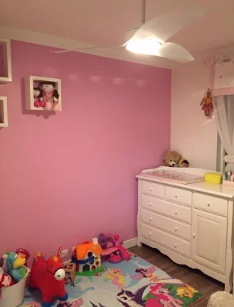 Imagem Apto de 60M², 2 quartos, armário, banheiro, sala aberta e cozinha americana planejada, área de serviço. Vaga fixa.