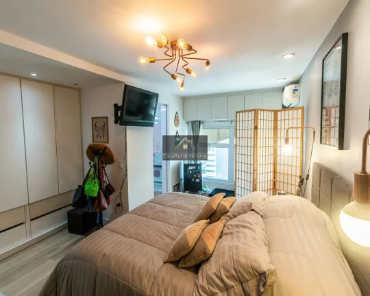 Imagem NO CORAÇÃO DO CHARMOSO BADALADO BAIRRO ITAIM APARTAMENTO DUPLEX 49,32 M 1 DORMITÓRIO SUÍTE SALA 2 AMBIENTES COZINHA ABERTA AR-CONDICIONADO 1 VAGA