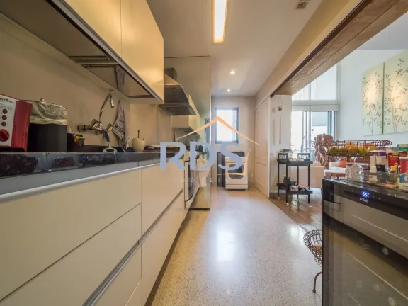 Imagem Vende Apartamento de 162m², moderno, reformado, Condominio Clube Flórida Penthouses