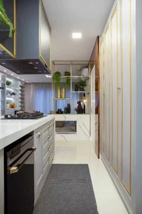 Imagem Apartamento com 3 dormitórios sendo 2 suítes e 3 vagas de garagem no Centro de Balneário Camboriú/SC