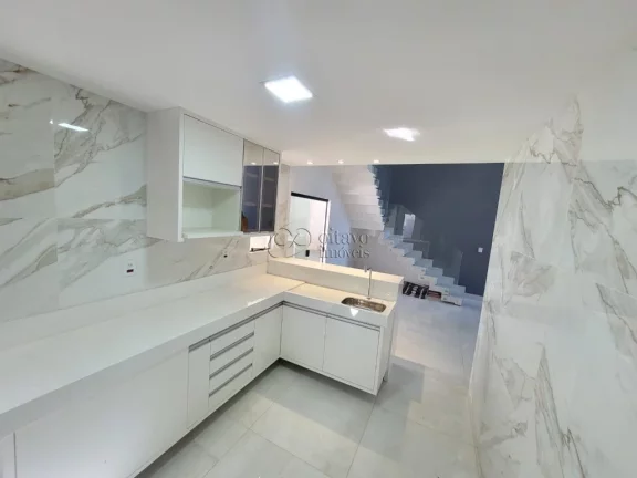Imagem EXCELENTE CASA NO VALE DOS CRISTAIS MODERNA COM ACABAMENTO SOFISTICADO