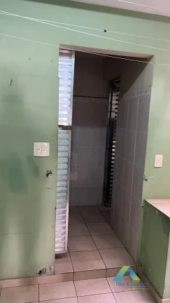 Imagem Sobrado Padrão com 100m² com 3 dorms, 1 vaga coberta, quintal em localização privilegiada no Sacomã/Zsul