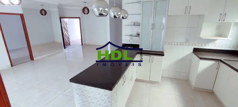 Imagem Casa Top no centro de Hidrolândia