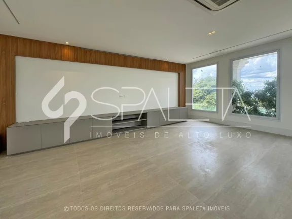 Imagem Linda casa com arquitetura clássica à venda na Fazenda da Grama em Itupeva