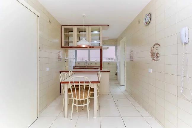 Imagem Apartamento 3 dormitórios 1 Suíte e 1 vaga de garagem em Curitiba