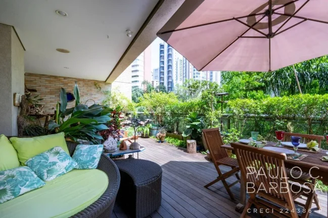 Imagem Vila Suzana Venda - 3 Dormitórios (2 Suítes) - 4 Vagas - 250m²
