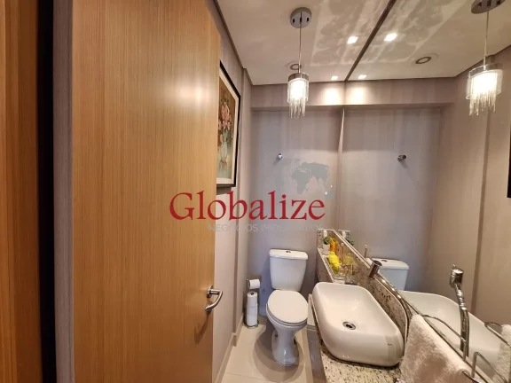 Imagem Apartamento 2 dormitórios (sendo 1 suíte) + 2 vagas de garagem e depósito.