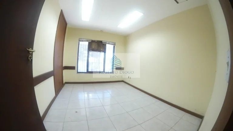 Imagem Sala comercial em condomínio à venda no Centro do Rio de Janeiro-RJ: 13 salas, 4 banheiros, 288m² de área!