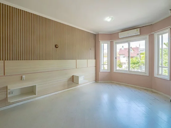 Imagem Casa com 3 Quartos à Venda, 224 m² em Sarandi - Porto Alegre
