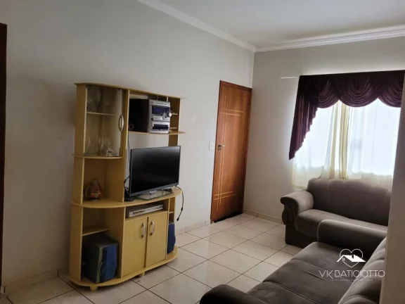 Imagem Casa para Venda em Marialva / PR no bairro Centro
