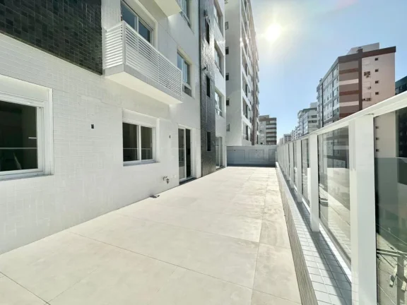 Imagem Casa 4 Dormitórios - Bairro Navegantes