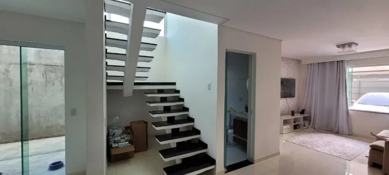Imagem Sobrado à venda, 170 m² por R$ 550.000,00 - Jardim Nápoli I - Itaquaquecetuba/SP
