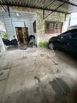 Imagem Casa Exclusiva no Espinheiro com 4 Quartos e 2 Suítes