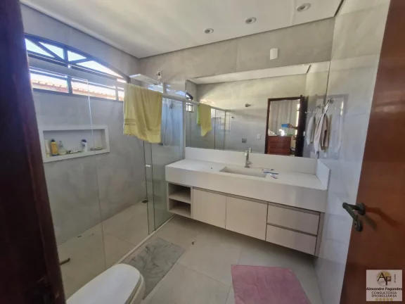 Imagem Casa para Venda em Goiânia, Aeroviário, 3 dormitórios, 1 suíte, 3 banheiros, 4 vagas