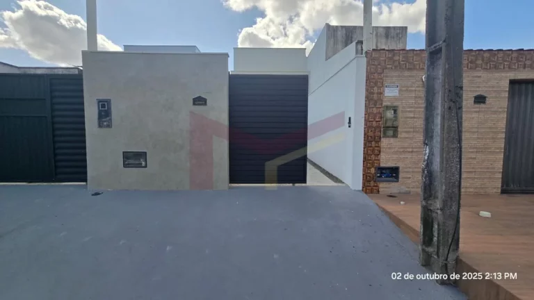 Imagem Casa 2/4 na Conceicao