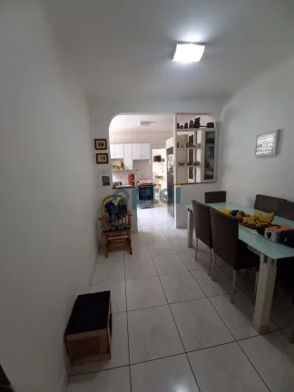 Imagem Casa no Jardim Hollyood - SBC , com 02 dormitórios , suite, quarto de empregada com wc, 2 vagas.
