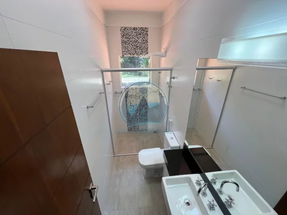 Imagem Imperdível Casa à Venda em Ubatuba-SP: 6 quartos, 4 suítes, 3 salas, 5 banheiros, 7 vagas, 753,00m²!