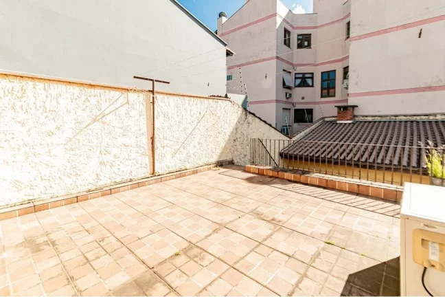 Imagem Casa à venda no bairro Passo da Areia - Porto Alegre/RS