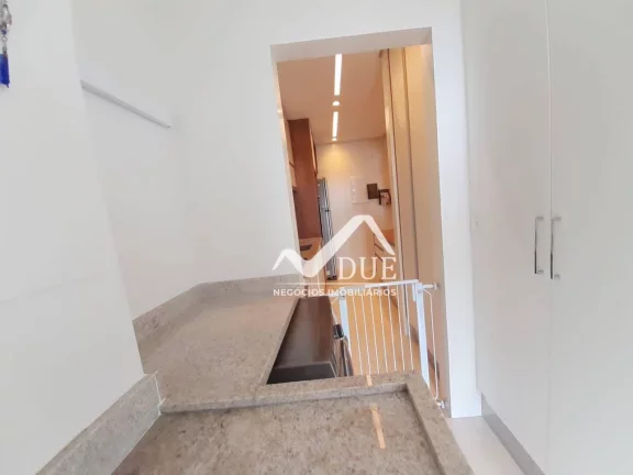 Imagem Apartamento com 2 dormitórios à venda, 85 m² por R$ 750.000,00 - Marapé - Santos/SP