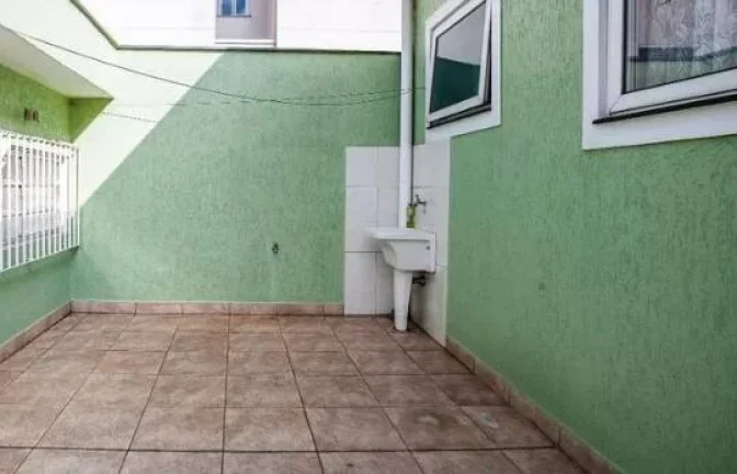 Imagem Casa Com 150 metros 3 Dormitórios 2 Banheiros e 5 vagas de garagens