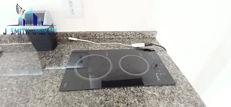 Imagem STÚDIO 24m²,PRONTO PARA USO.FOGÃO,MICRO-ONDAS,CAMA,BANHEIRO. COMPLETO!!