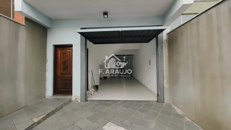 Imagem Casa Comercial à Venda Sorocaba-SP, 2 Quartos, 6 Vagas, 210m².