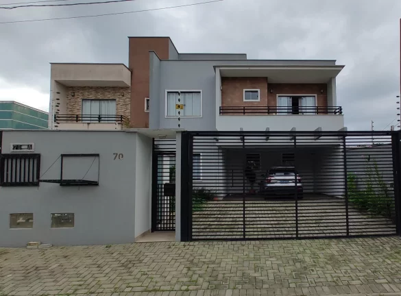 SOBRADO 4 QUARTOS SENDO 1 SUITE EM SÃO FRANCISCO DO SUL/SC